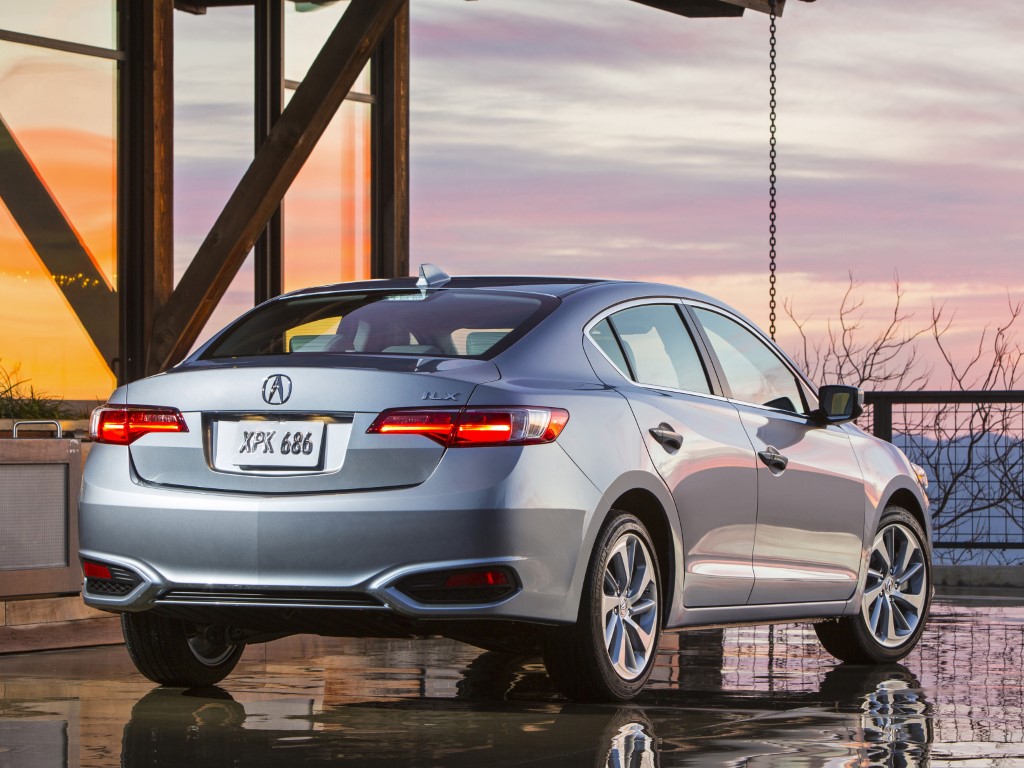 Acura ILX 2.4 i-VTEC (Automatic)